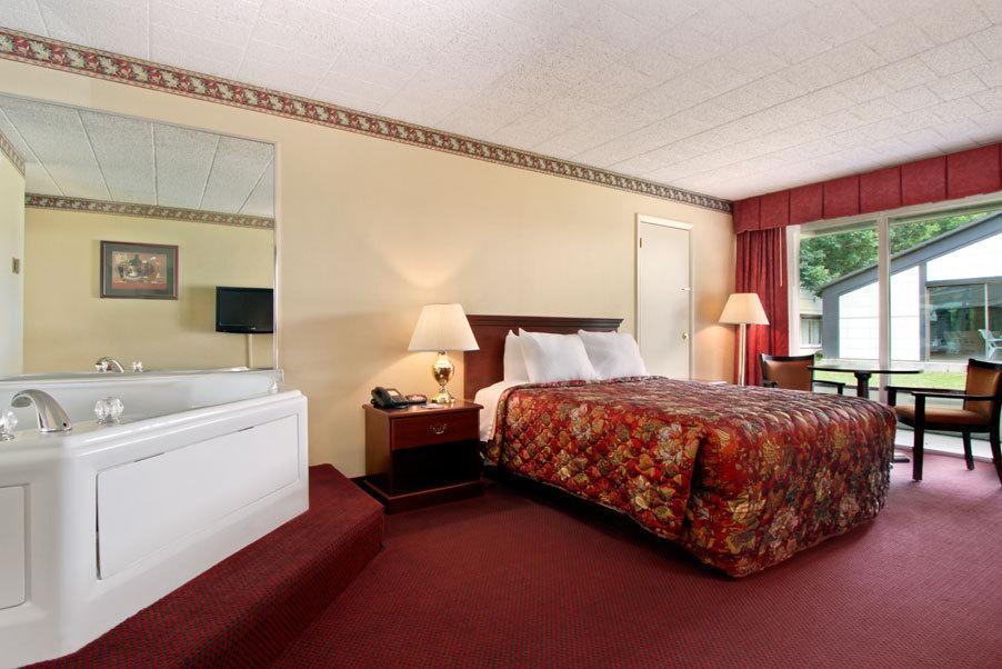 Days Inn East Stroudsburg Zimmer foto