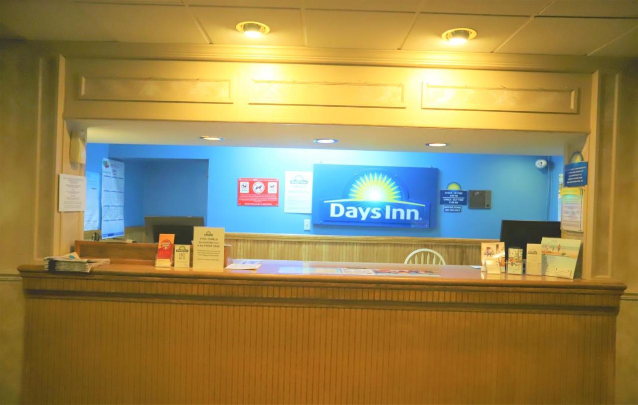 Days Inn East Stroudsburg Exterior foto